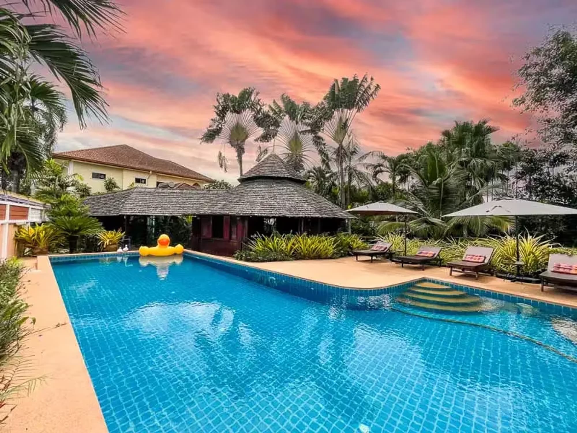 5 Bedroom House - Image 35