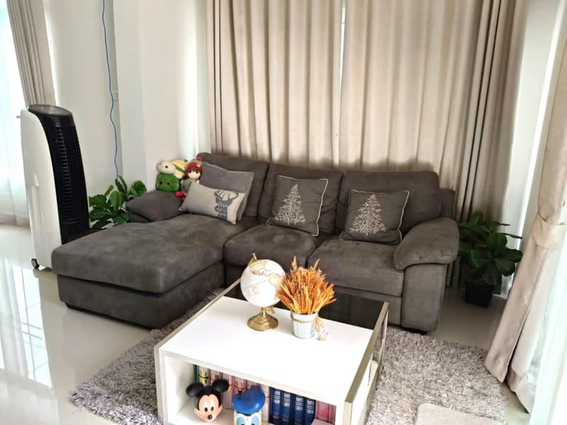 4 Bed House for Rent in San Kamphaeng