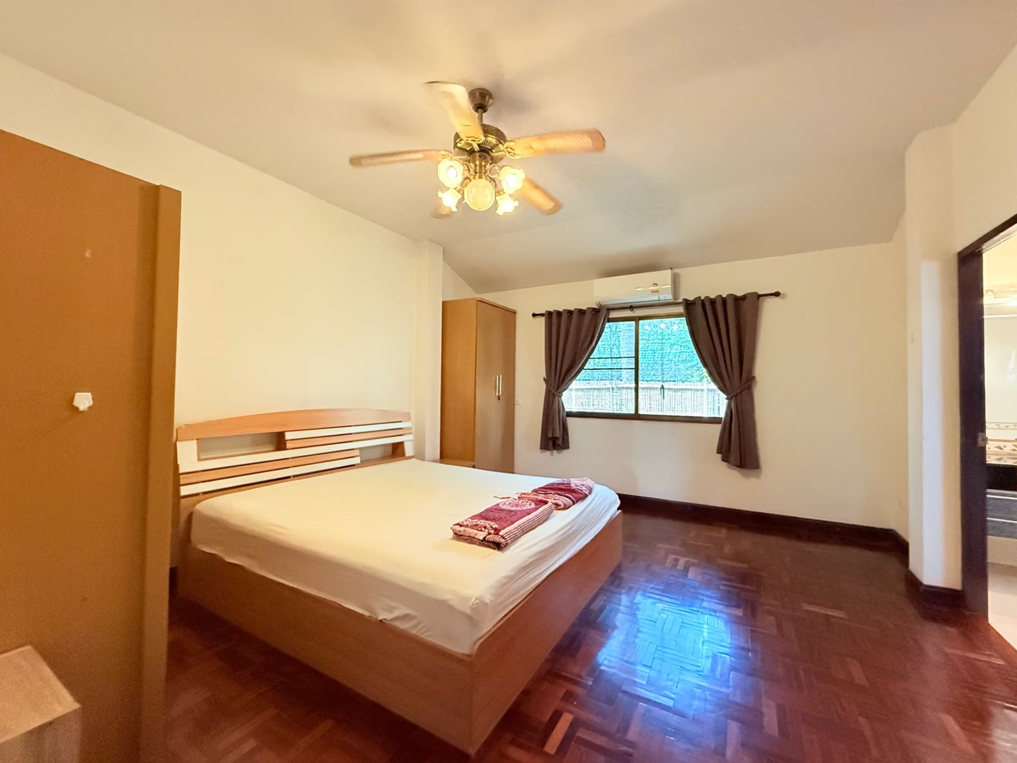 3 ห้องนอน บ้าน สำหรับ ขาย ใน Hang Dong - Image 16