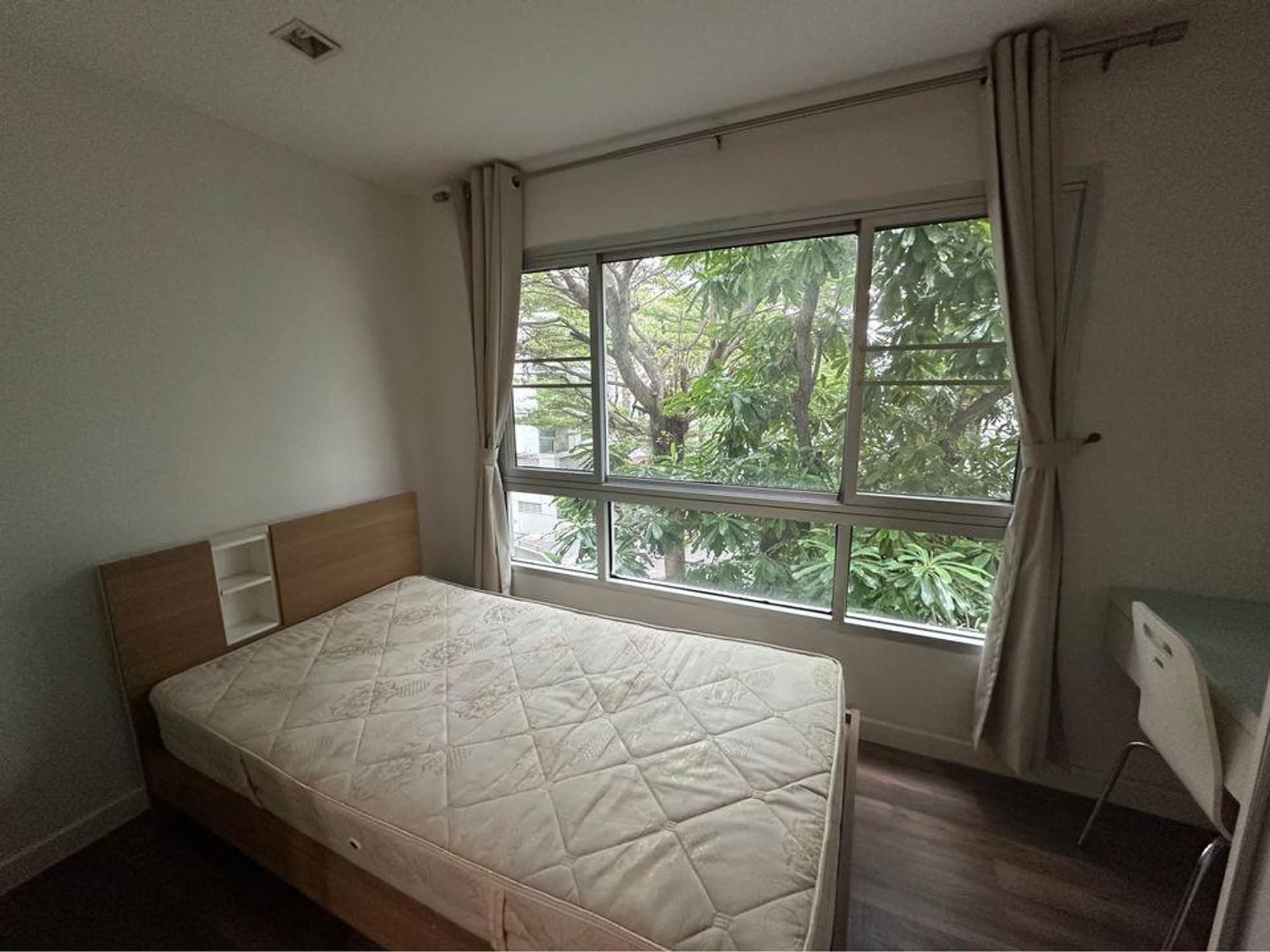 2 Bed Condo for Rent in Phra Khanong - Image 3