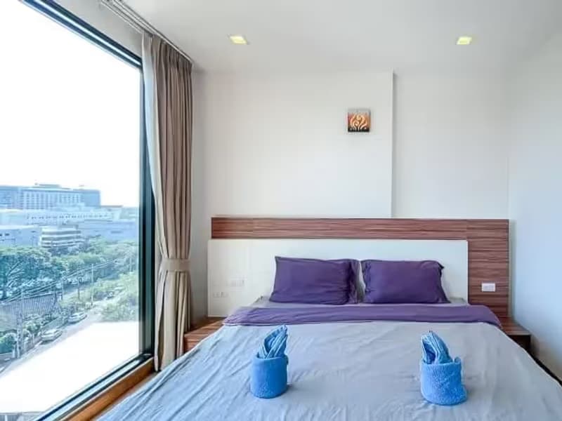 1 Bedroom Condo