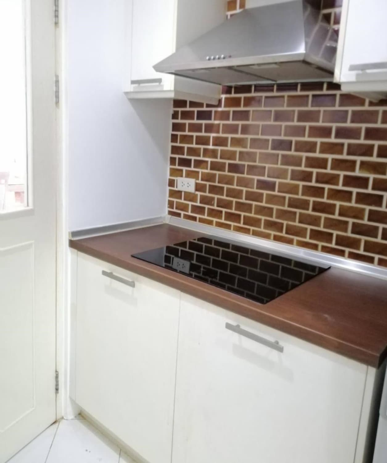 2 Bed Condo for Sale in Khlong Toei - Image 5