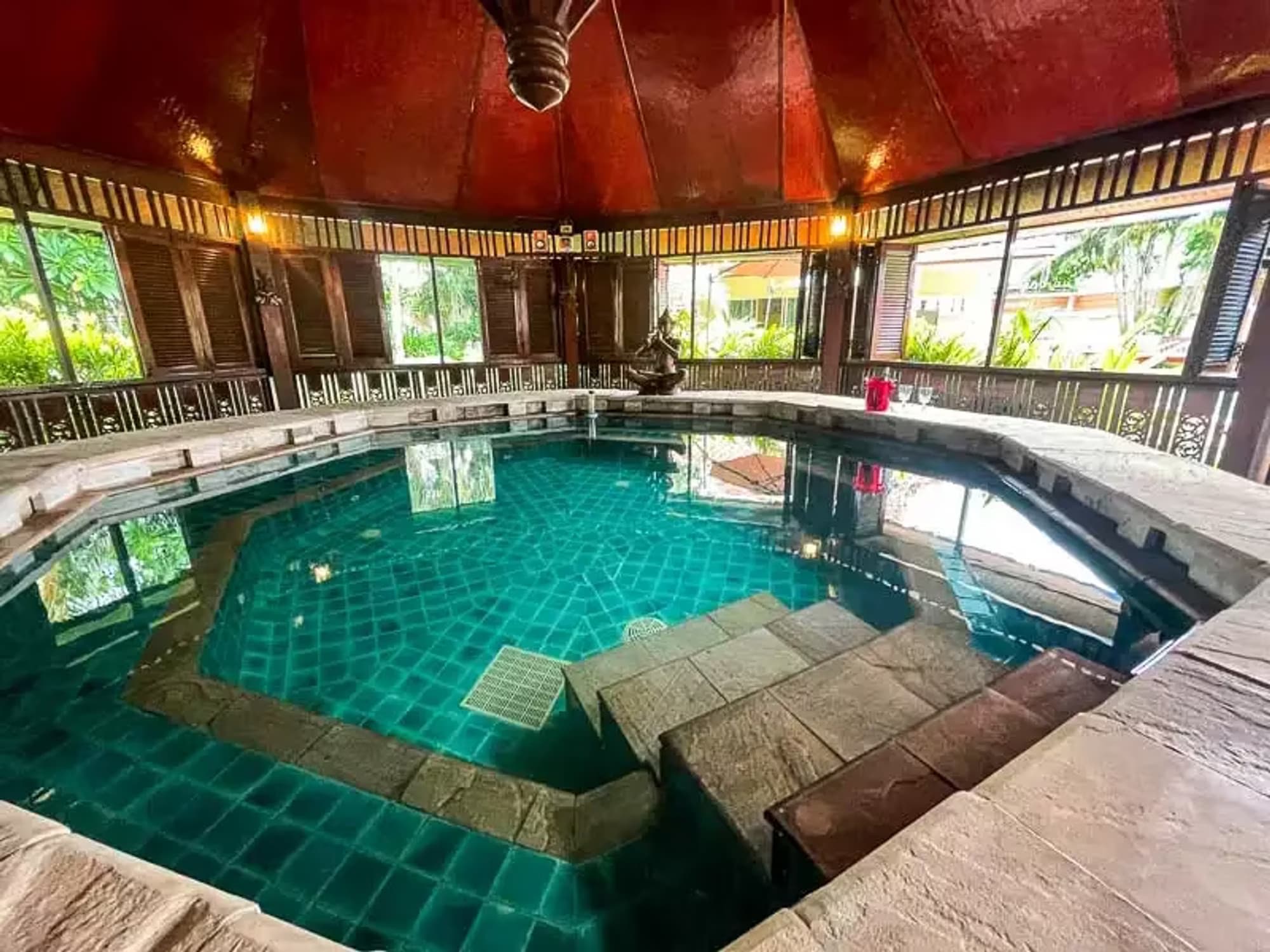 5 Bedroom House - Image 45