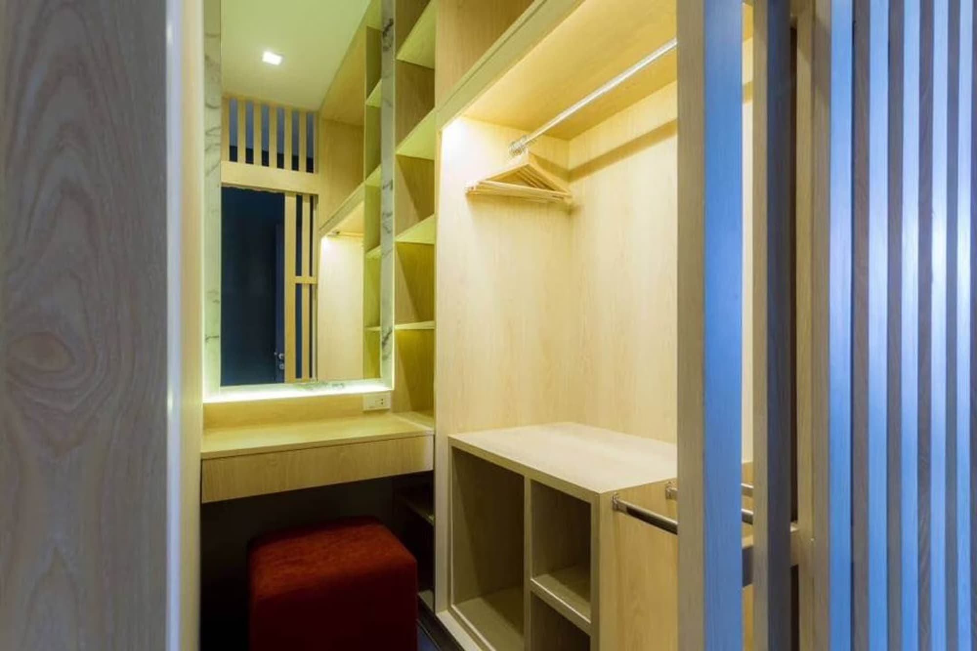 2 Bed Condo for Rent and Sale  Near Asok BTS - Image 14