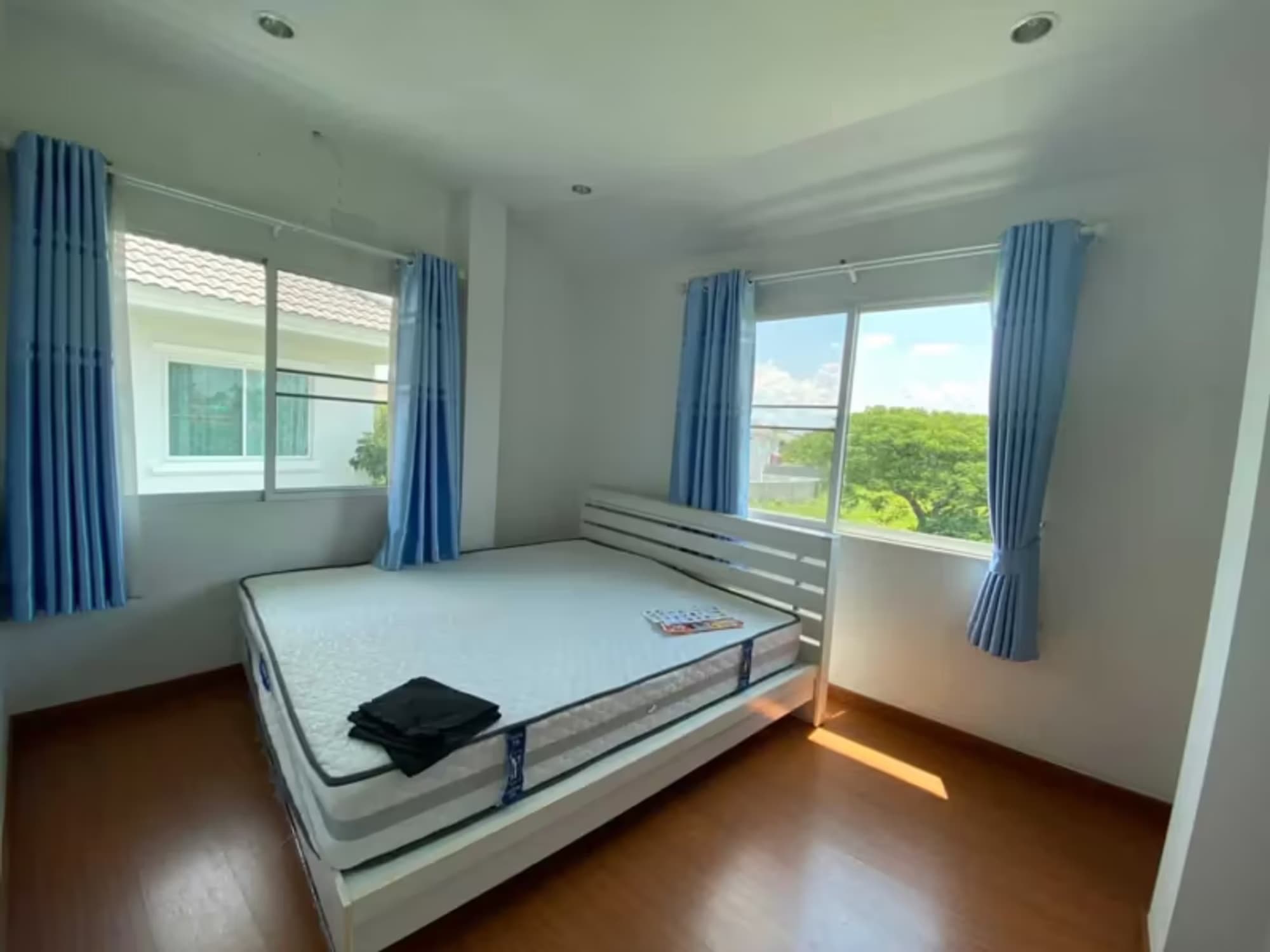 4 Bedroom House - Image 17