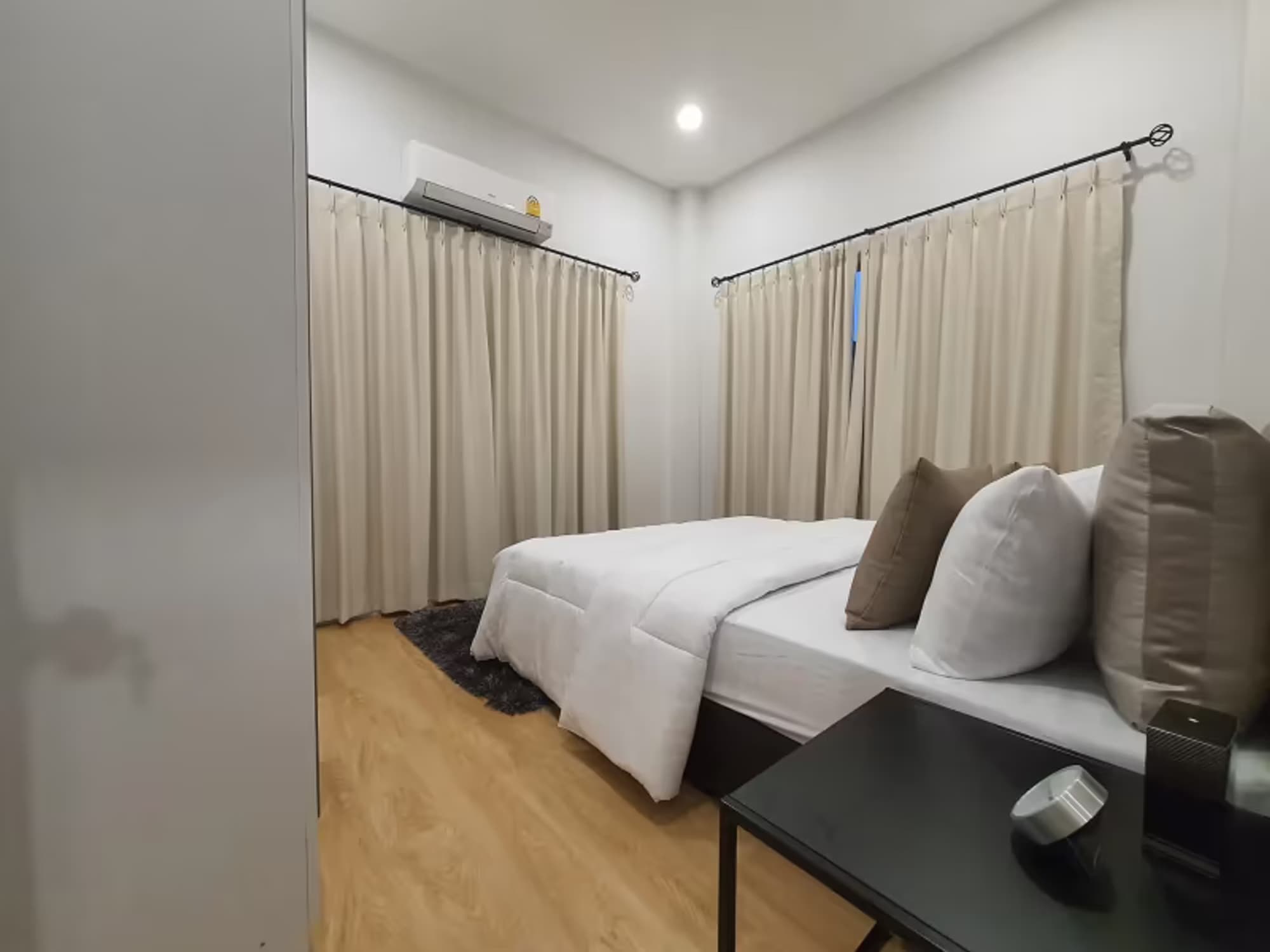 4 Bedroom House - Image 16