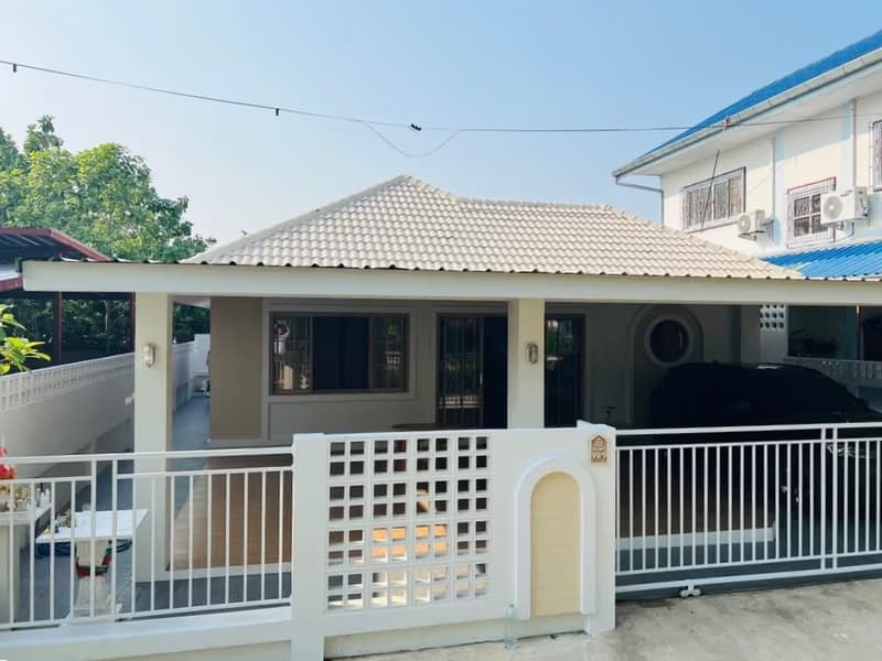 2 Bed House for Rent in Mueang Chiang Mai District