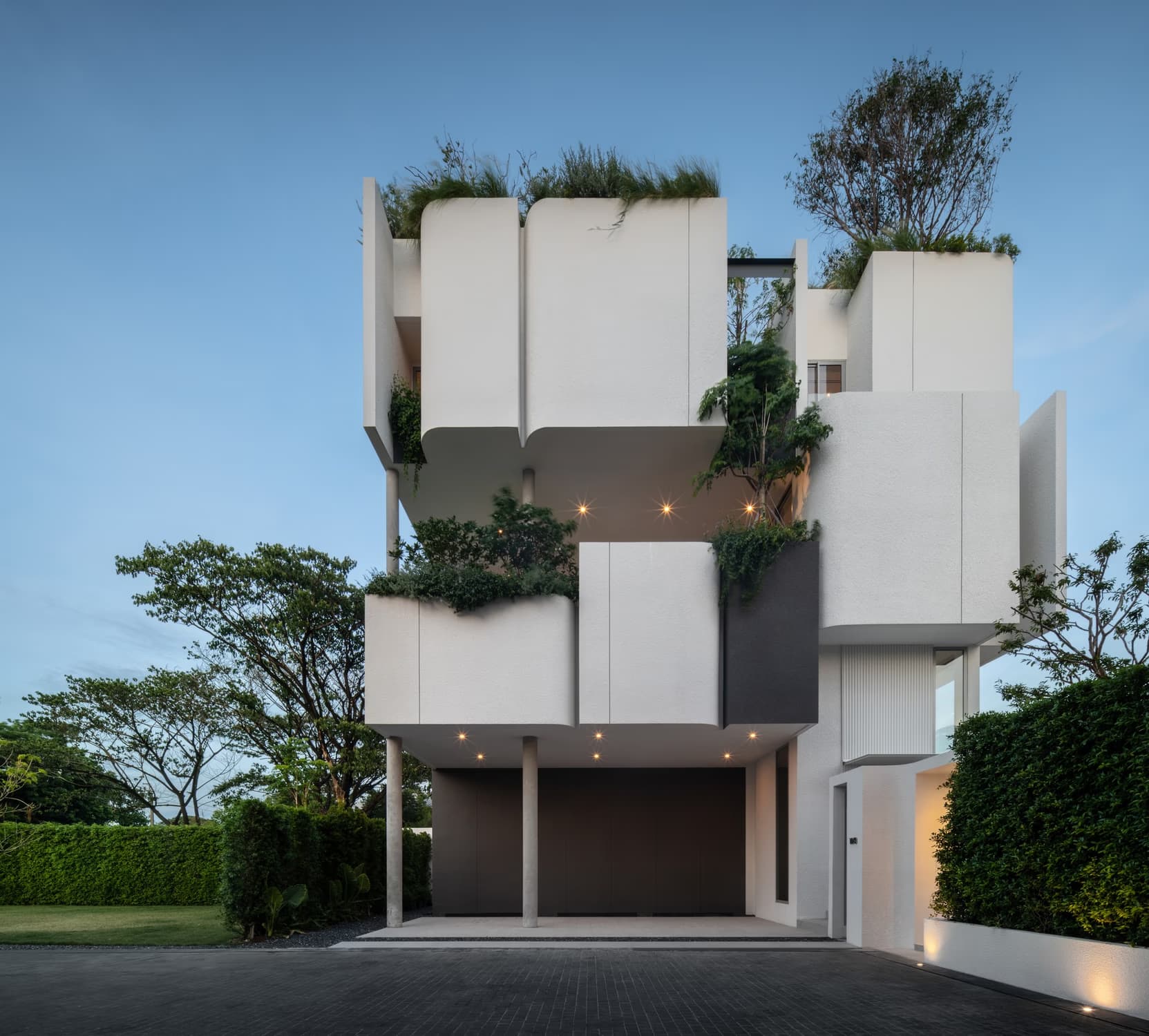 3 Bedroom House - Image 11