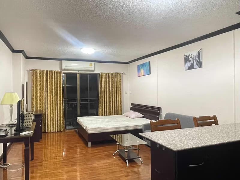 Condo for Rent at Hillside 4