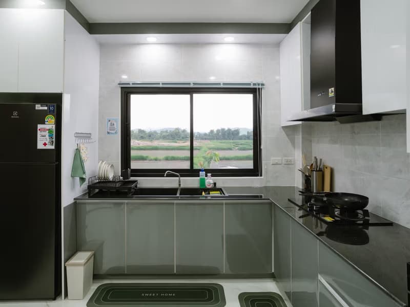 4 Bed House for Rent and Sale in Hang Dong District