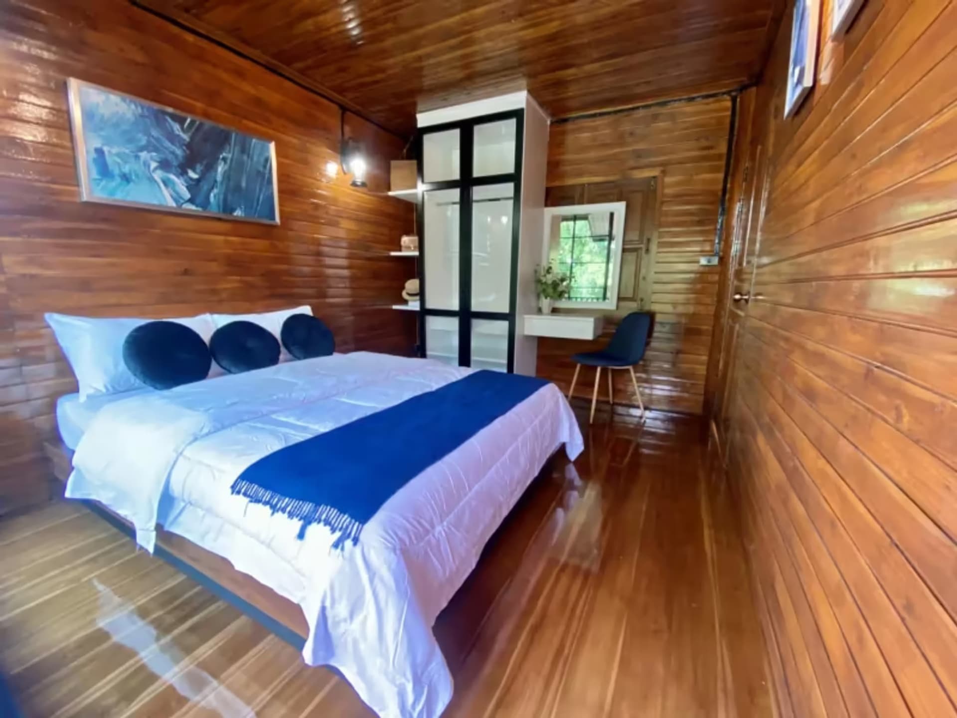 2 Bedroom House - Image 2