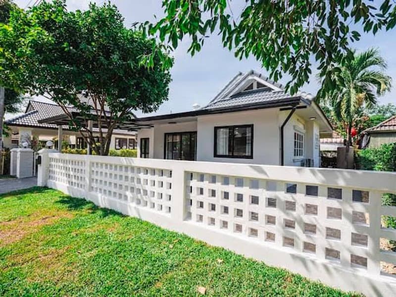 3 Bed House for Rent and Sale in Hang Dong