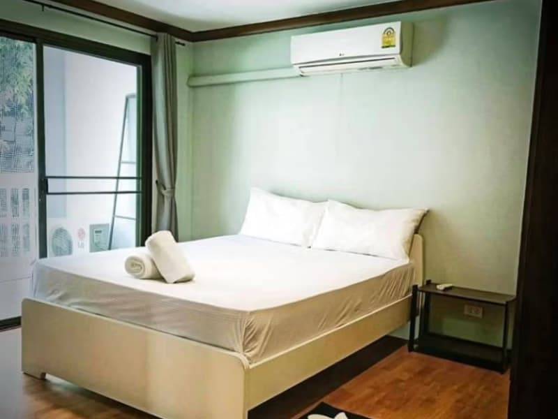 2 Bed Condo for Rent in Watthana