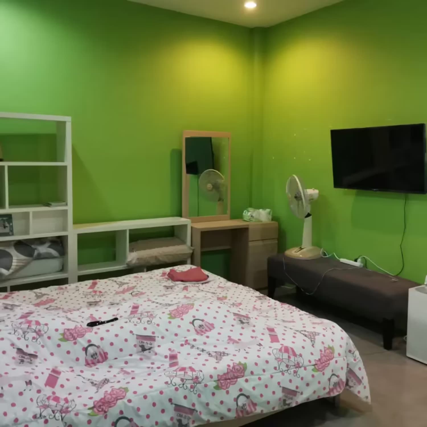 5 Bedroom House - Image 9