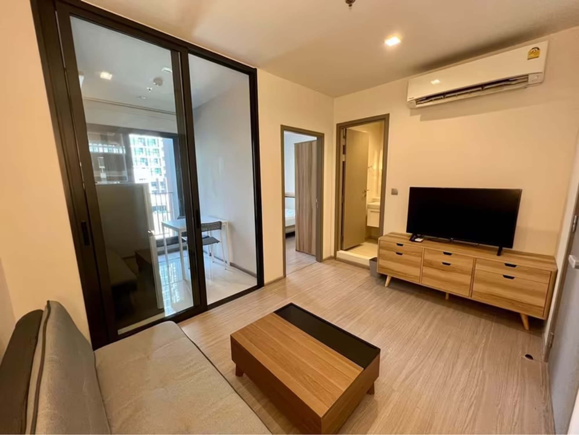 Condo for Rent at Life Asoke Hype - Image 4