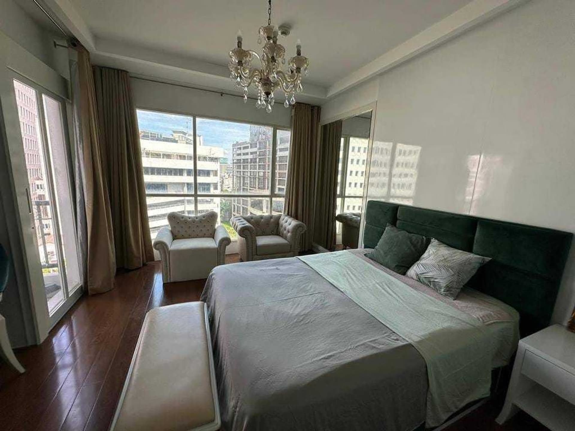 1 Bed Condo for Rent and Sale  Near Chit Lom BTS - Image 1