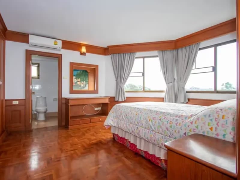 2 Bedroom Condo