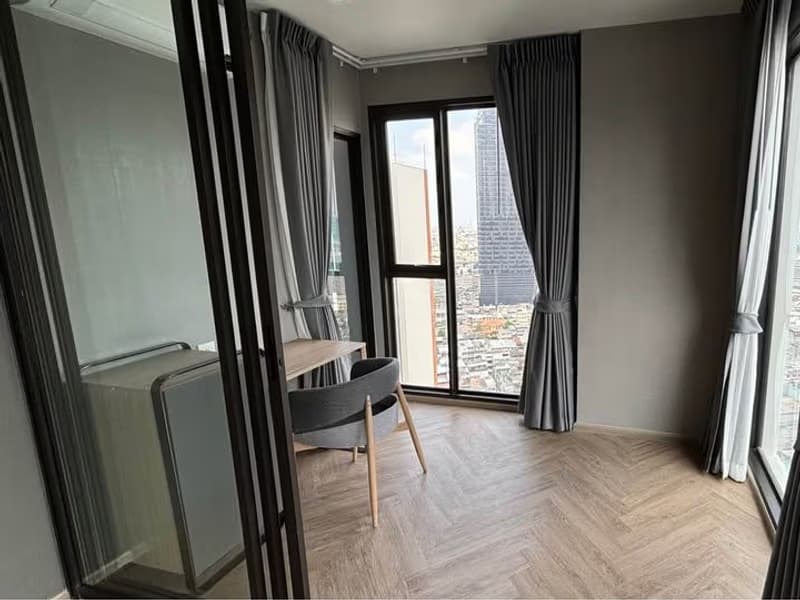 1 Bed Condo for Sale in Bang Rak