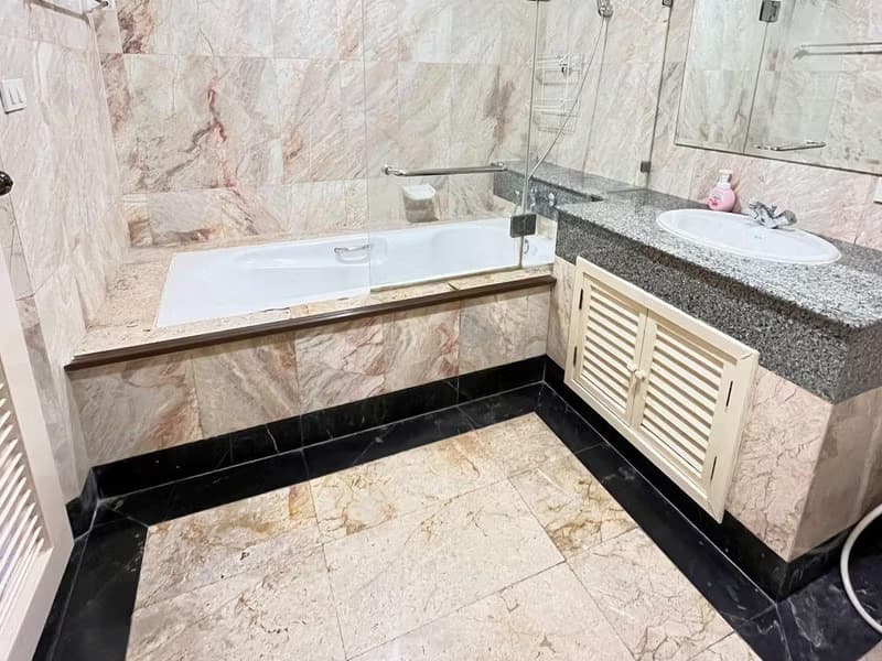 2 Bed Condo for Rent in Watthana