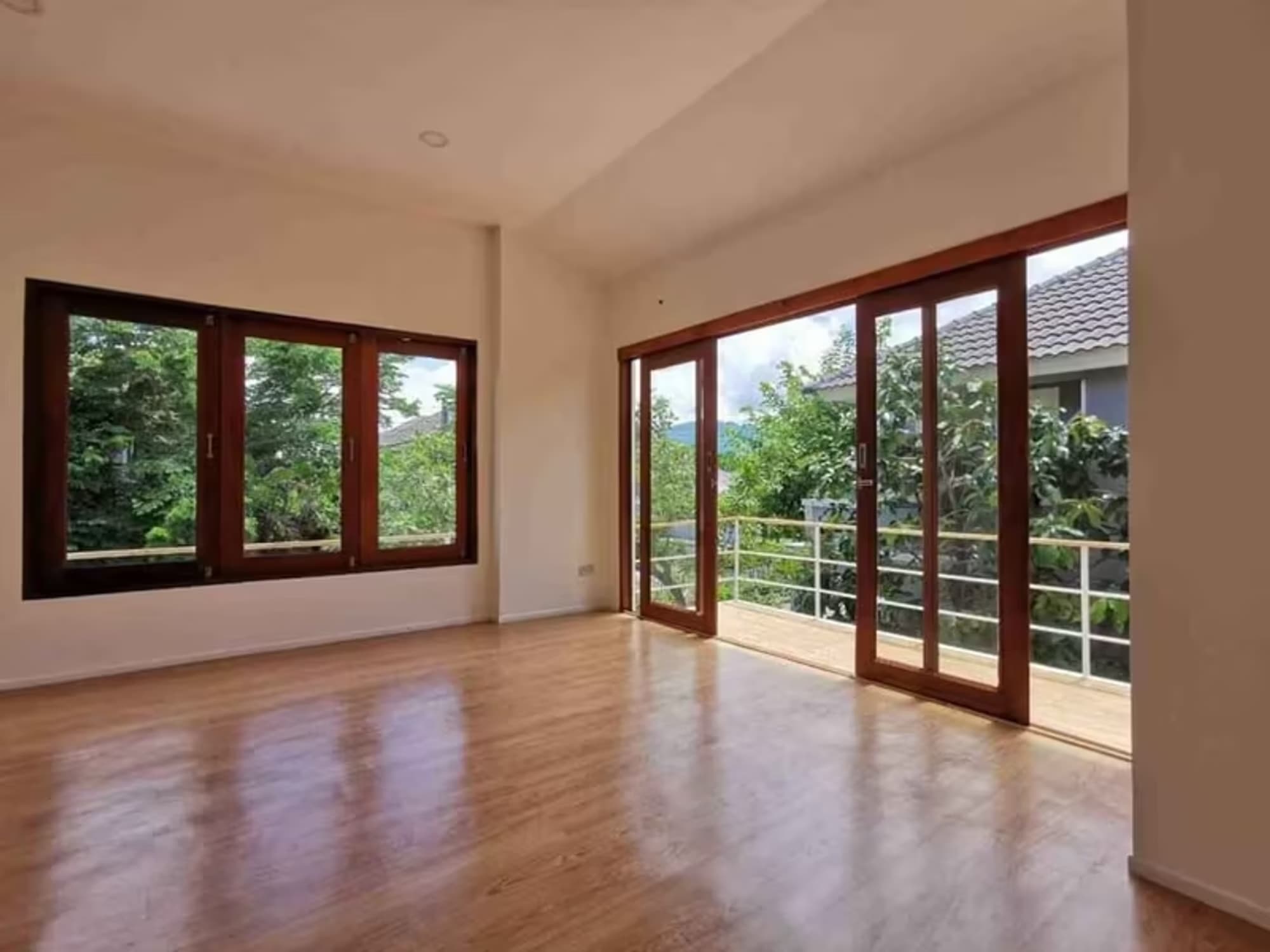3 Bedroom House - Image 8