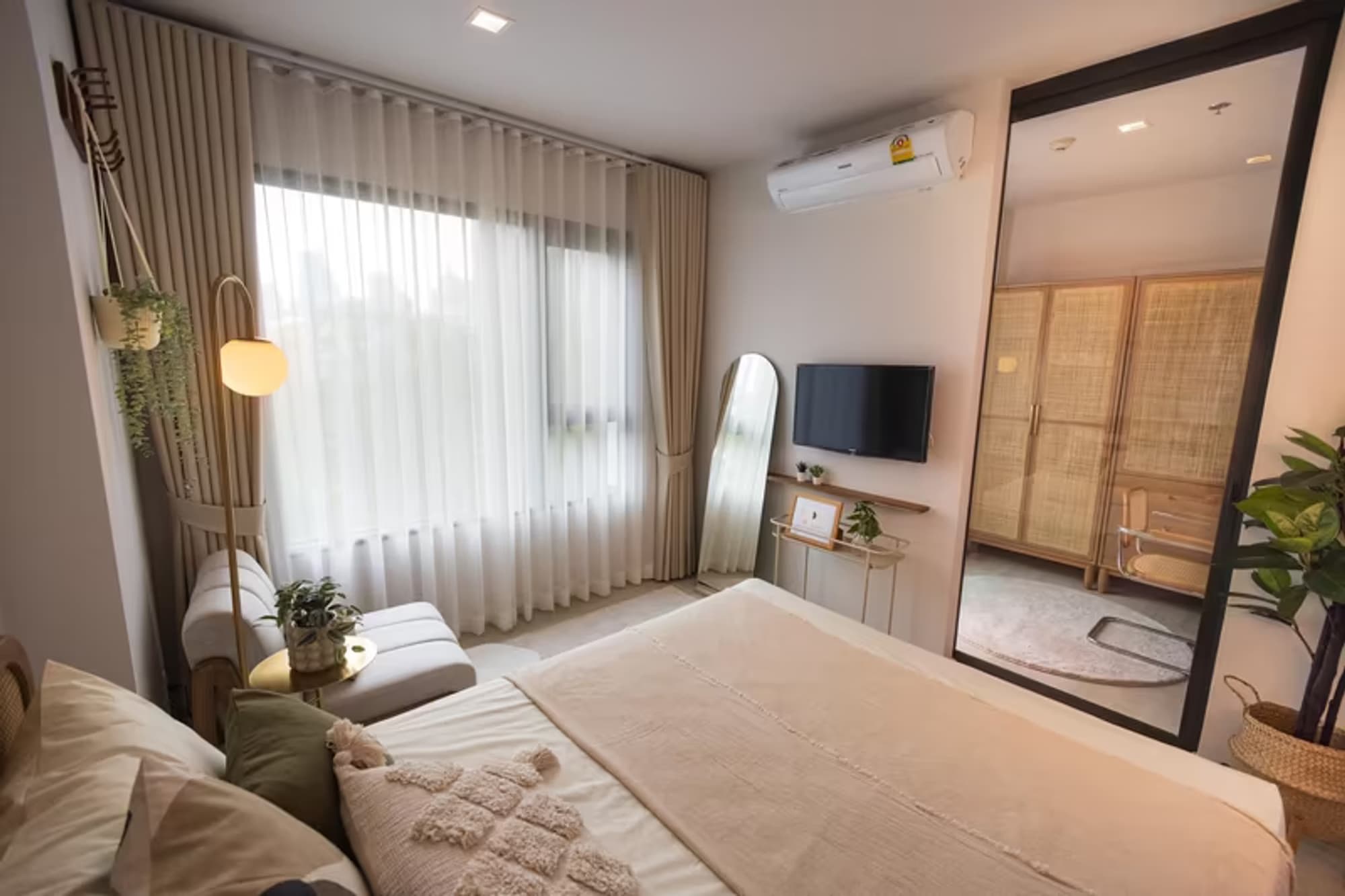1 Bedroom Condo For Sale At Life One Wireless - Image 31