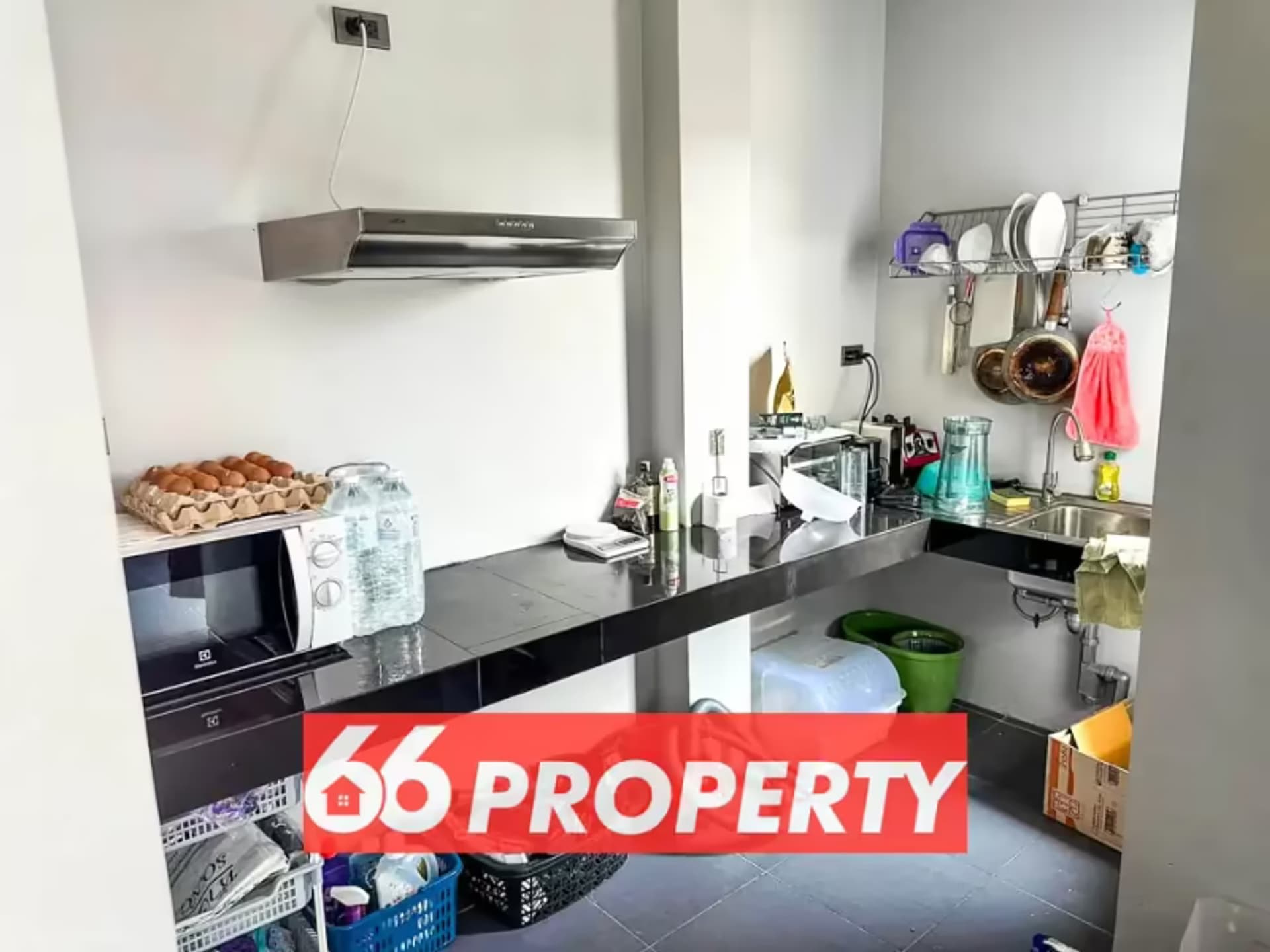2 Bedroom House - Image 5