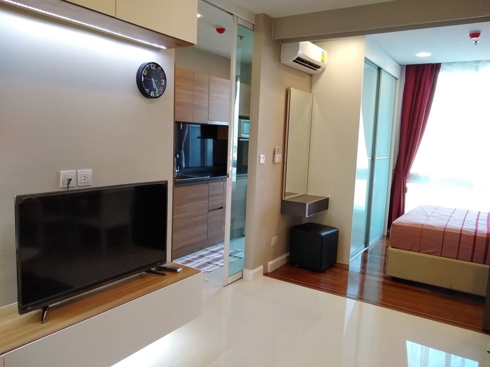 1 Bed Condo for Rent in Mueang Samut Prakan - Image 5