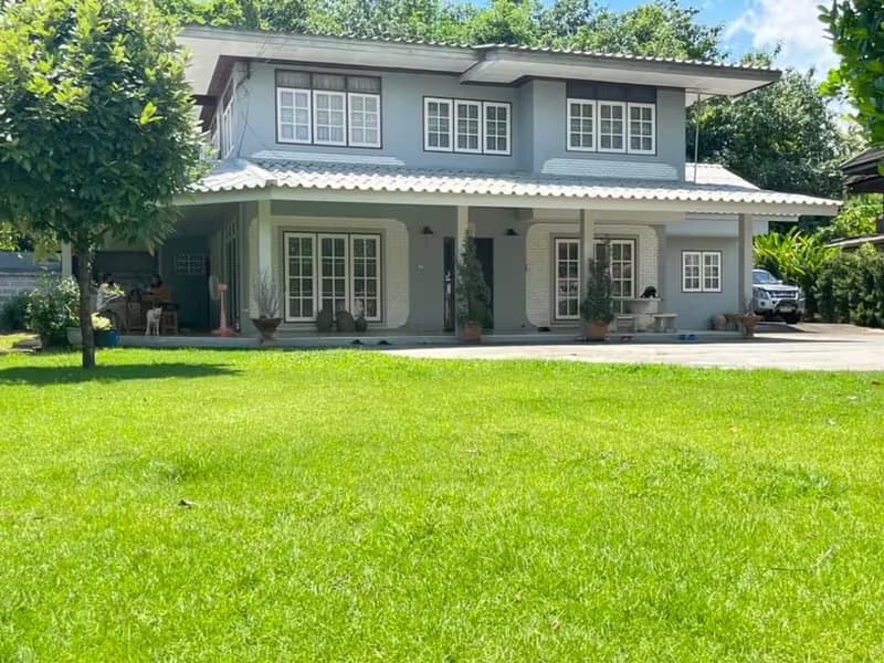 detached_house