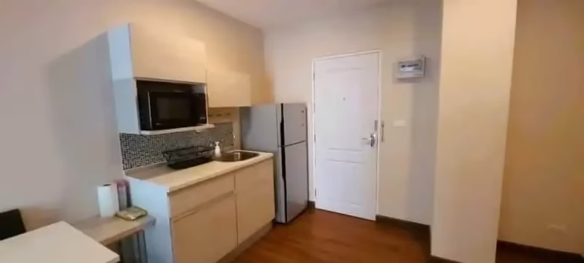 1 Bedroom Condo - Image 3