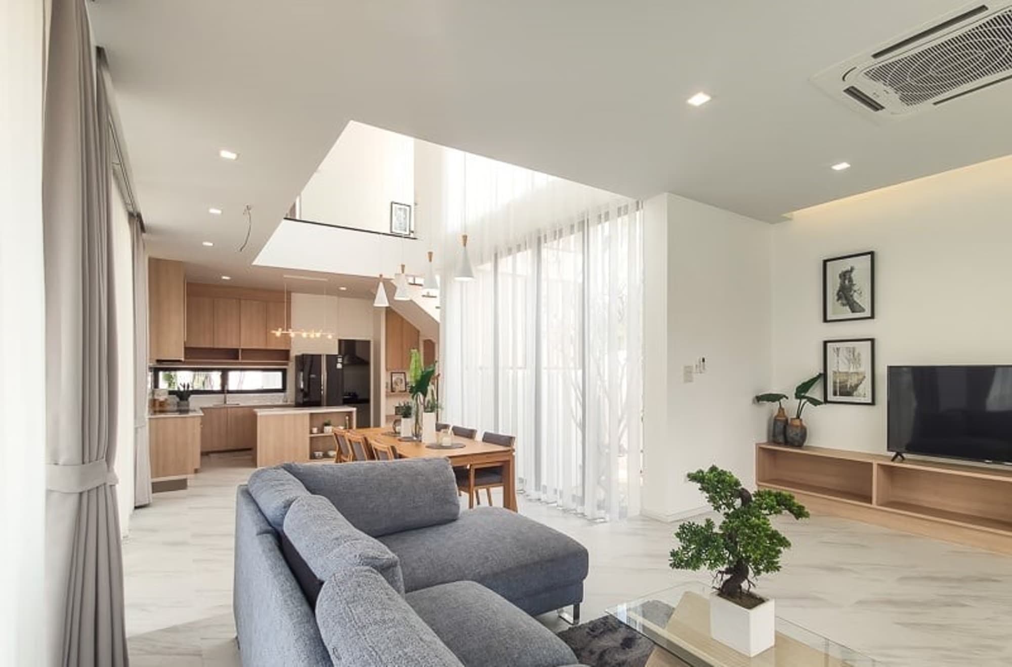 4 Bedroom House - Image 2