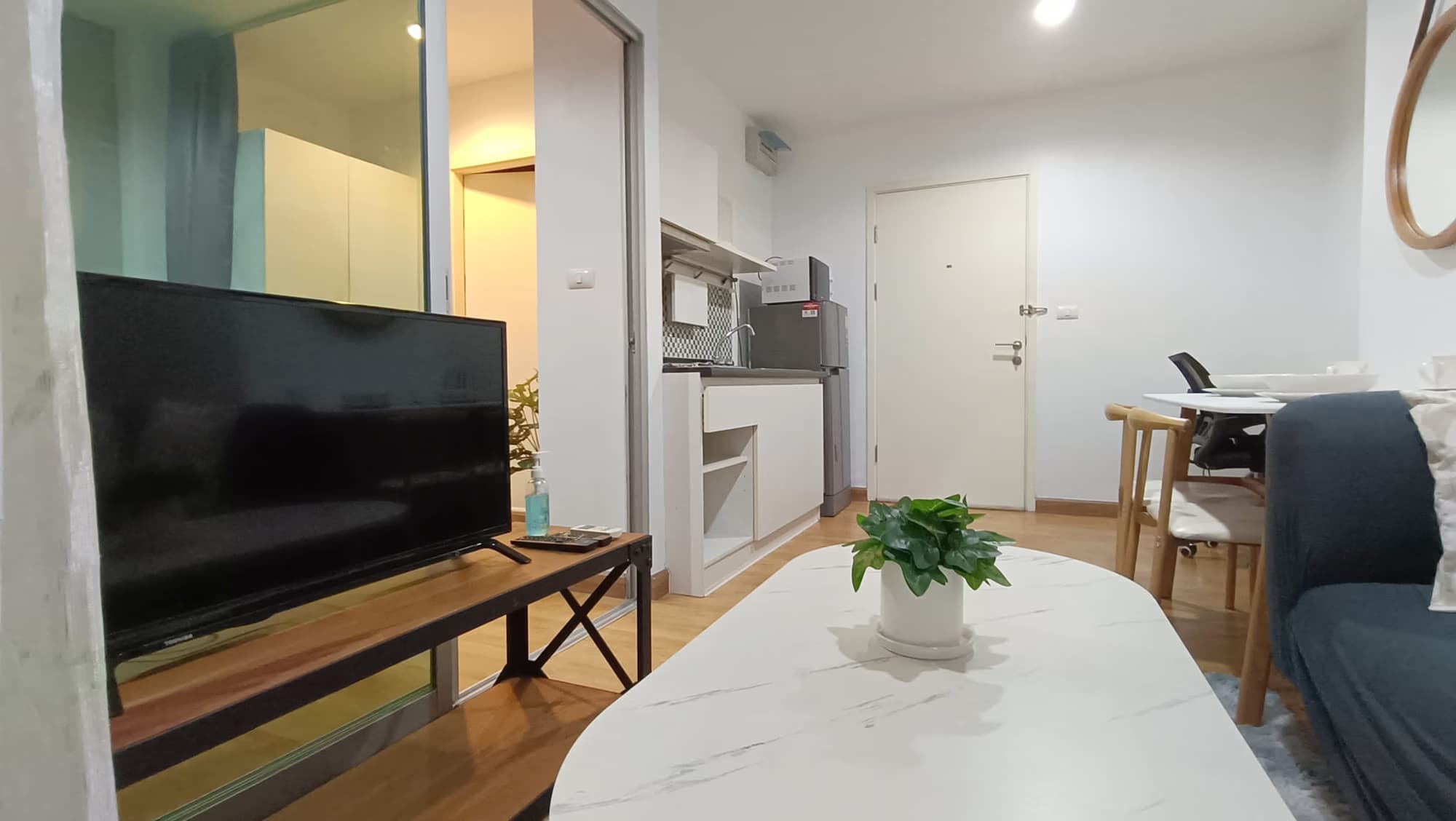 1 Bedroom Condo - Image 2
