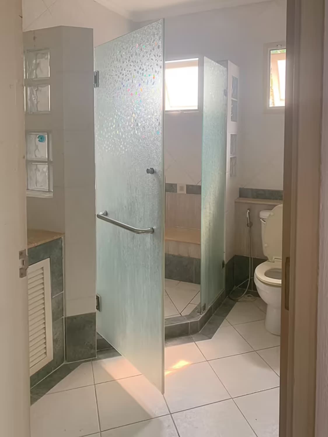 3 Bedroom House - Image 9
