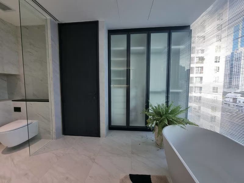 2 Bed Condo for Rent in Bang Rak