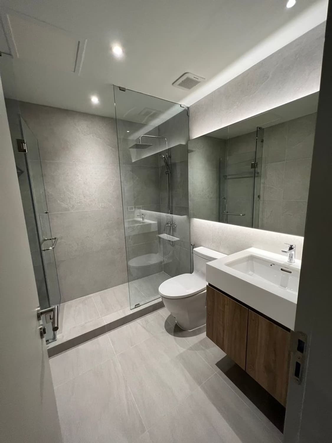 Condo for Rent, Sale at Ban Phloen Chit Apartment - Image 13