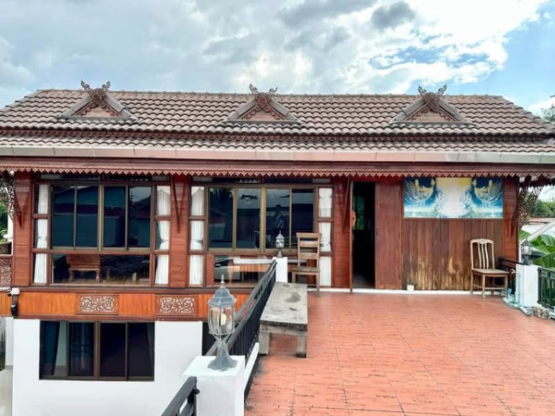 6 Bedroom House for rent in Chiang Mai