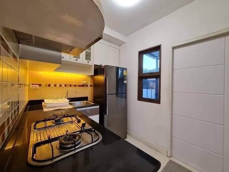 3 Bed Townhouse for Rent in Phra Khanong