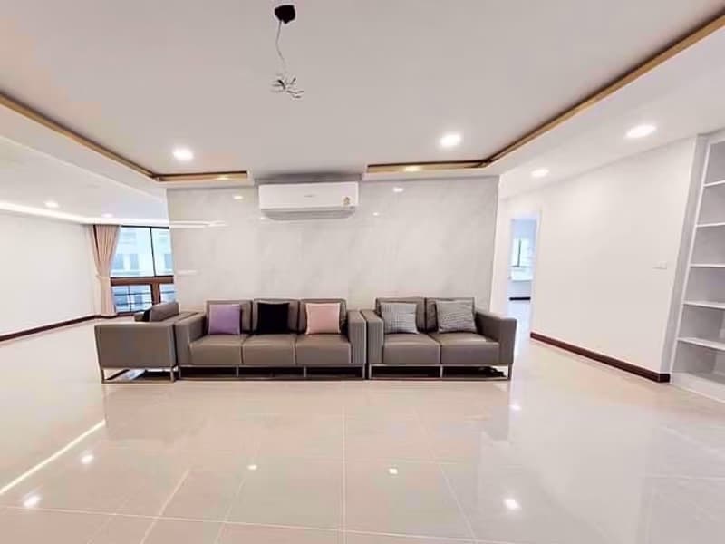 3 Bed Condo for Rent in Khlong Toei