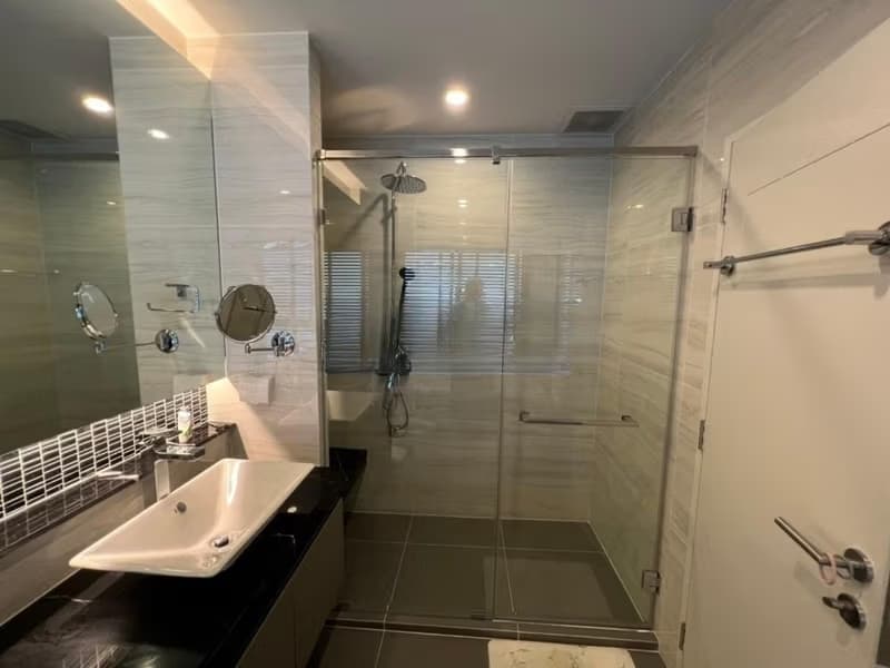 4 Bed House for Rent in Prawet