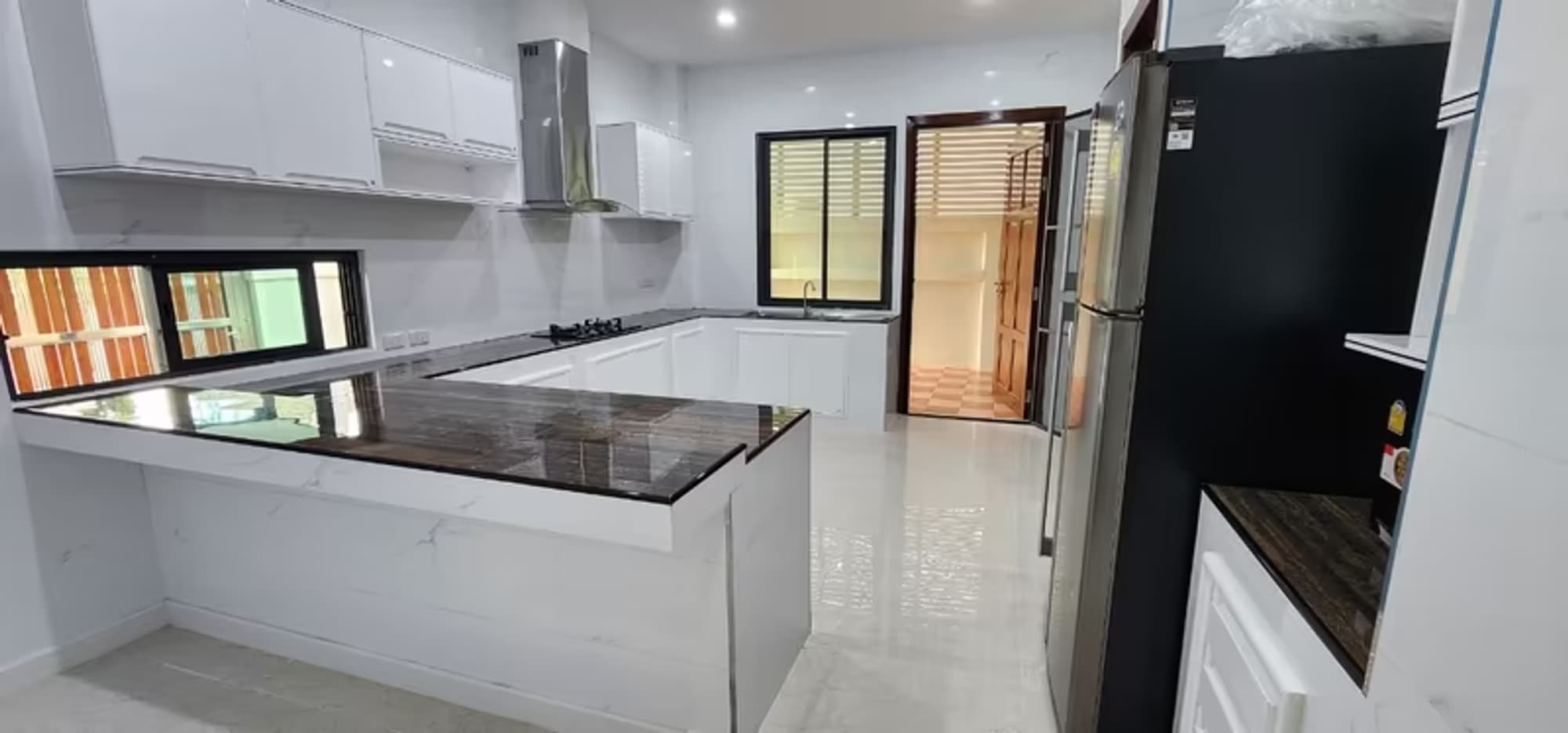 3 Bedroom House - Image 13
