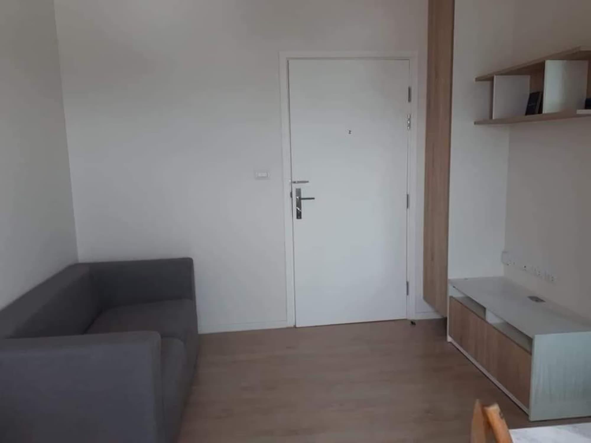1 Bedroom Condo - Image 1