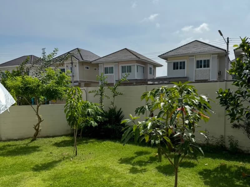 3 Bed House for Rent in Saraphi