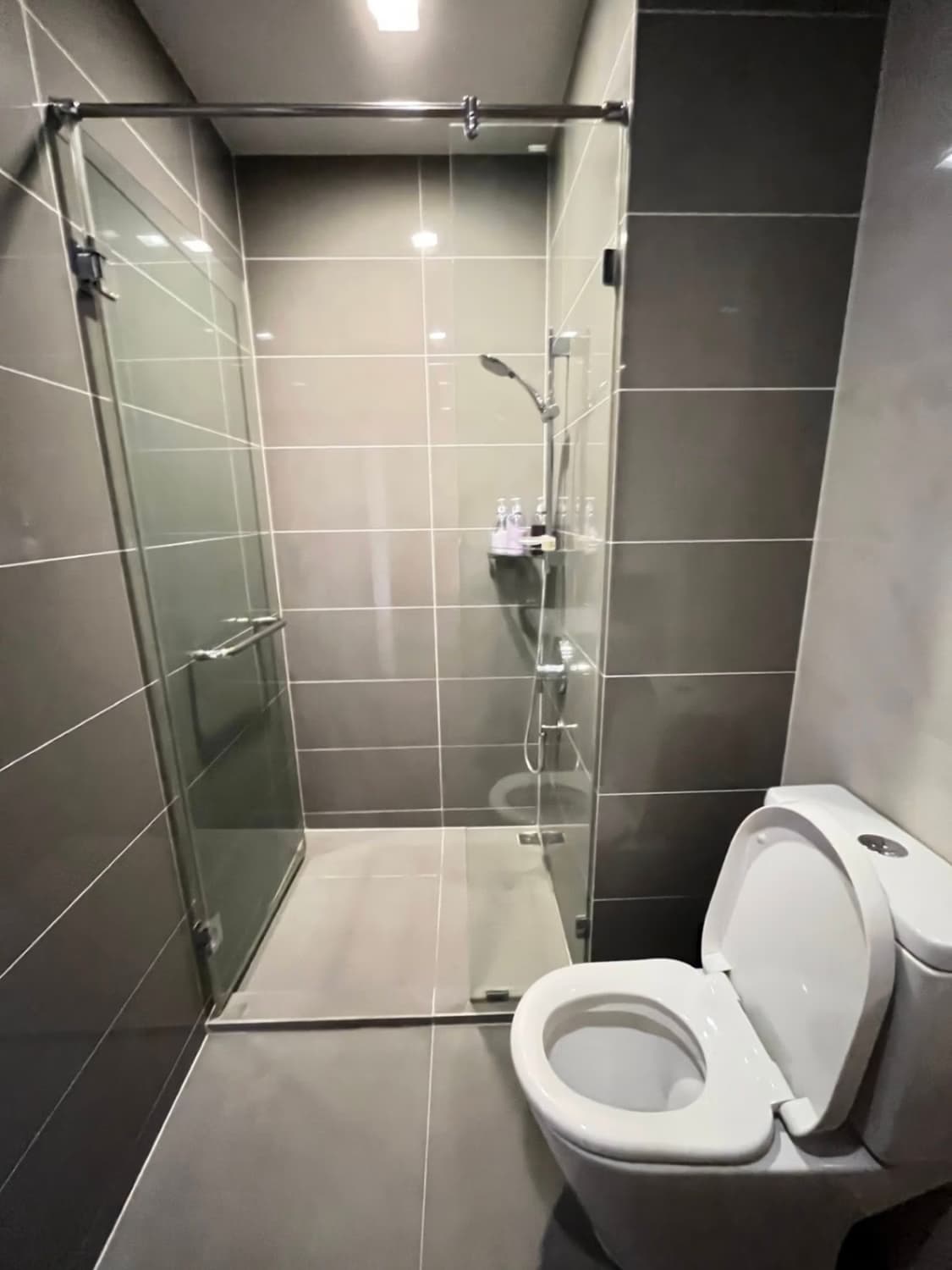 1 Bed Condo for Rent in Watthana - Image 8