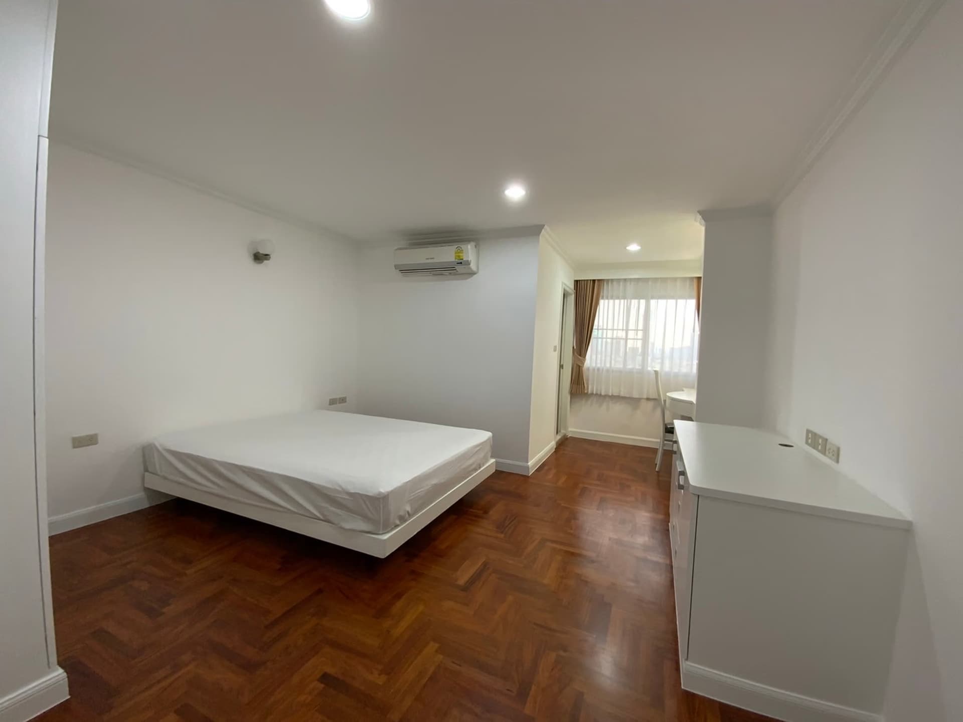 4 Bedroom Condo - Image 6