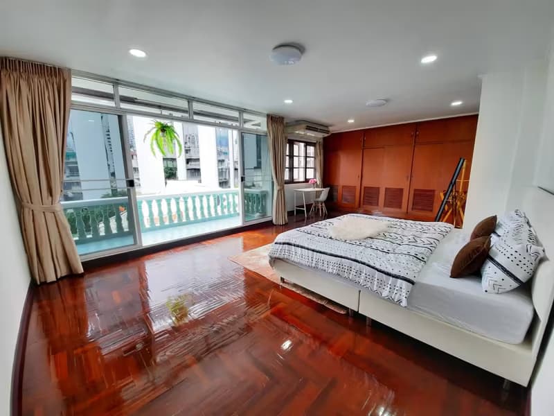 Service apartment for Rent in Watthana 