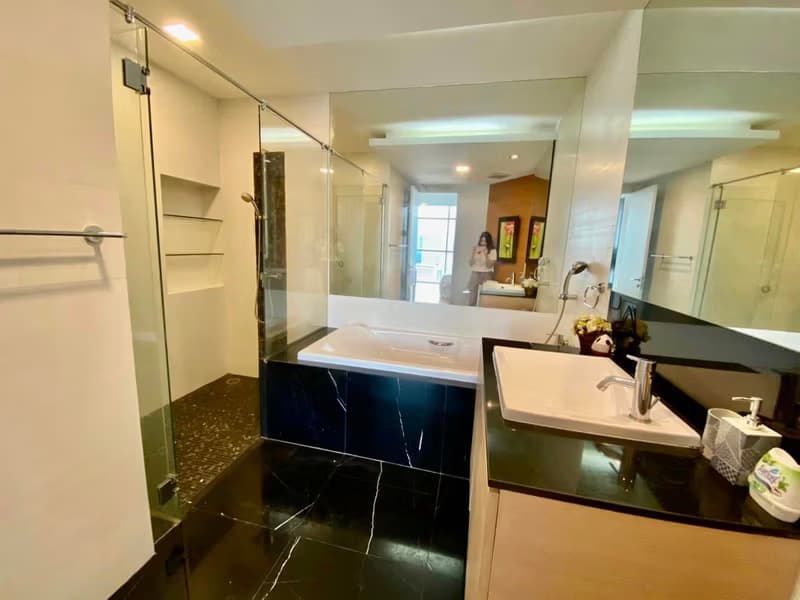 Condo for Sale, Sale w/Tenant, Rented at Urbana Sathon