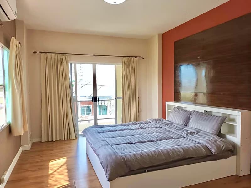 4 Bed House for Rent in Hang Dong