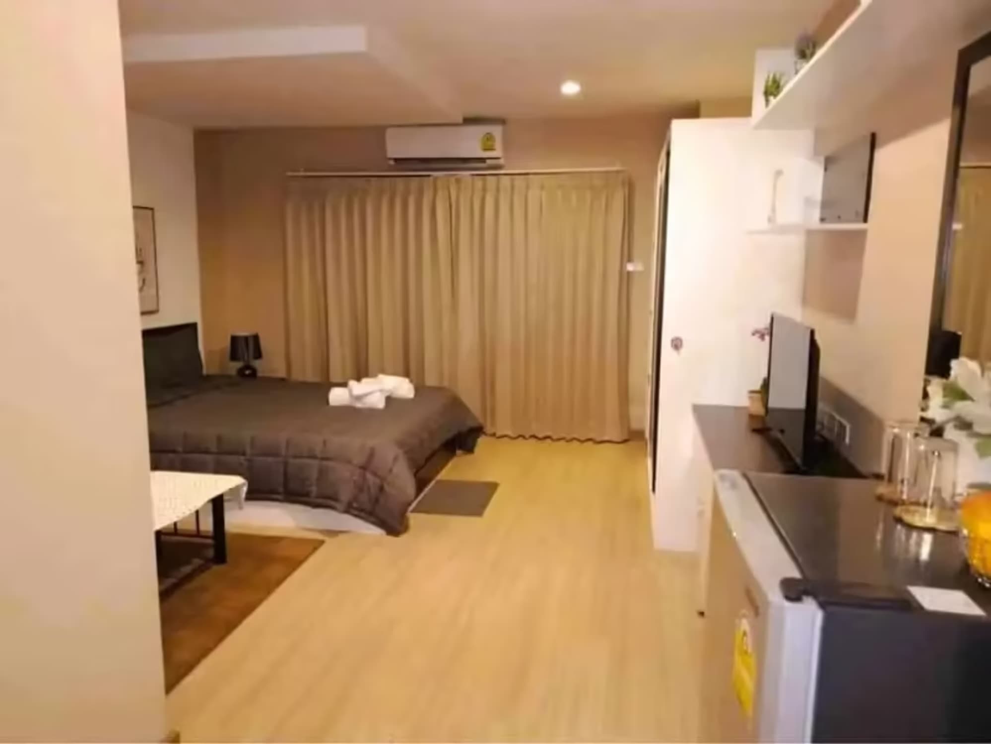 1 Bedroom Condo - Image 3