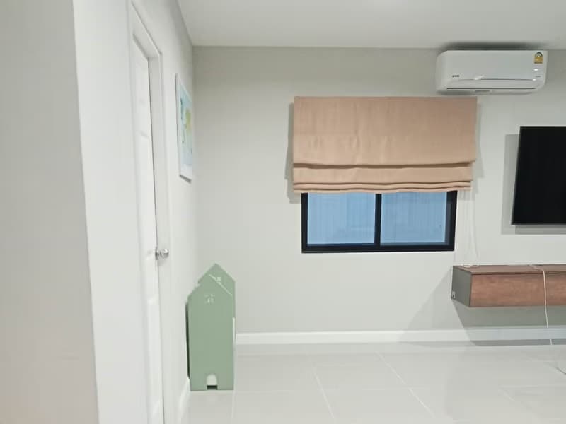 4 Bed House for Rent in Saraphi