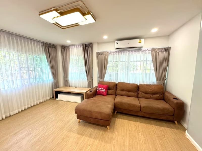 3 Bed House for Rent in San Sai District