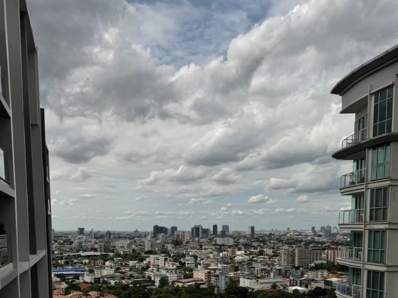 2 Bed Condo for Rent and Sale in Phra Khanong